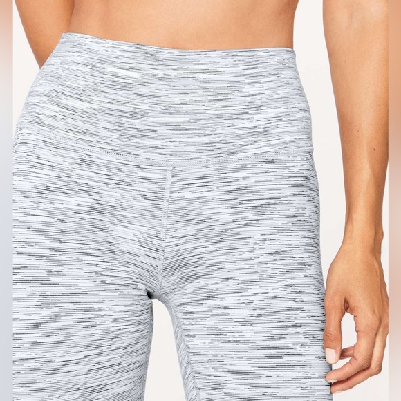 Lululemon Wunder Under Hi-Rise 7/8 25” Wee Are From Space Ice Grey Alpine White - Picture 2 of 15